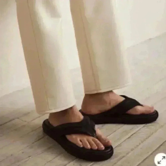 FREE PEOPLE Wonderland Thong Sandals - Picture 2 of 5